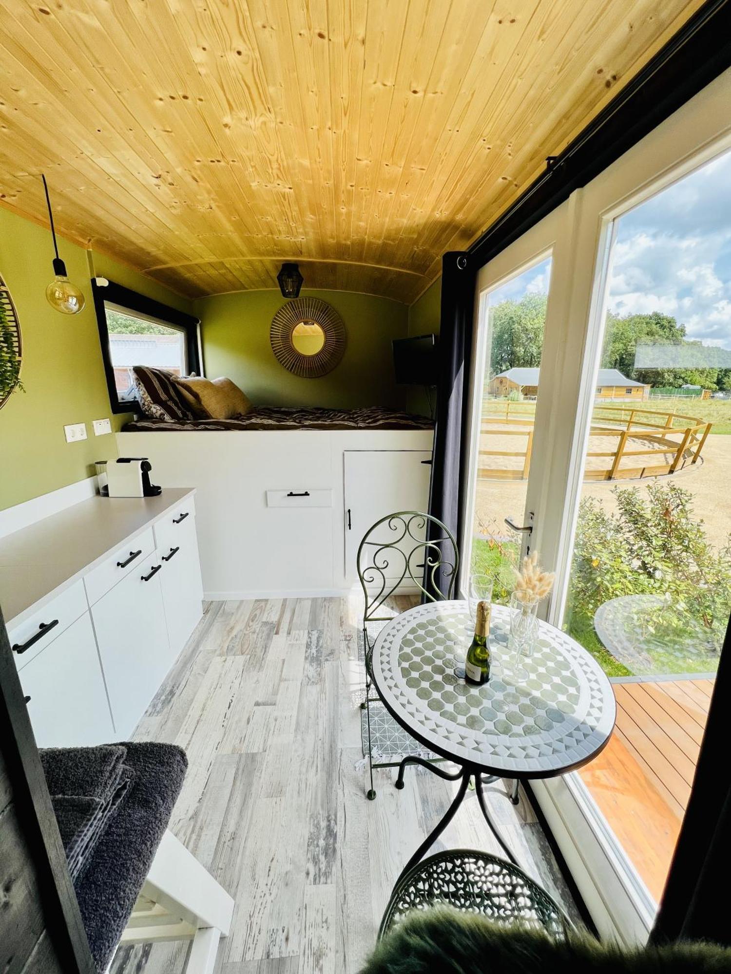 Magnolia Hoeve - Unieke Bestemming Voor Paardenliefhebbers En Bijzondere Overnachtingen In De Natuur Ledeacker ภายนอก รูปภาพ